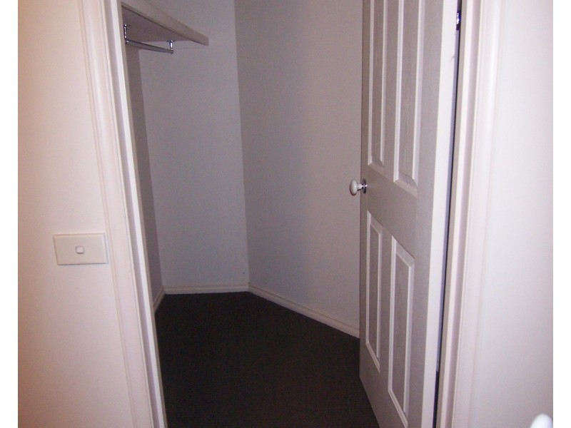 8 Allpress Drive, Golden Square VIC 3555