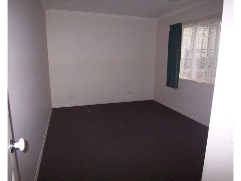 8 Allpress Drive, Golden Square VIC 3555