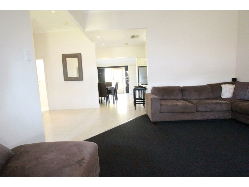 20 Hollow Street, Golden Square VIC 3555
