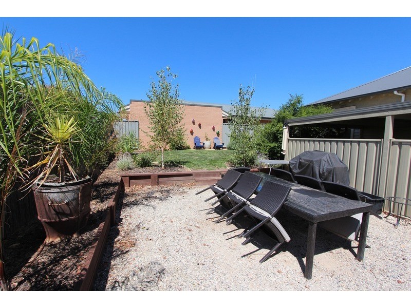 20 Hollow Street, Golden Square VIC 3555