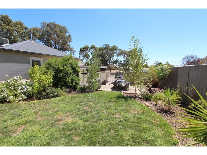 20 Hollow Street, Golden Square VIC 3555