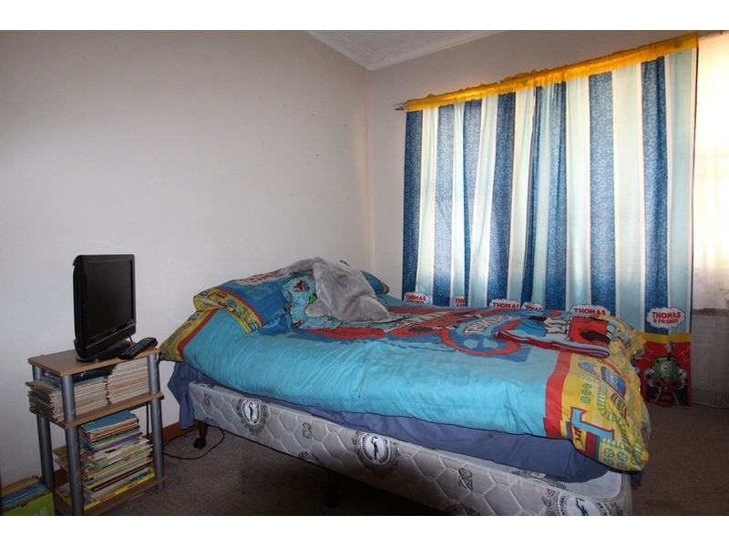 25 Oak Street, Golden Square VIC 3555