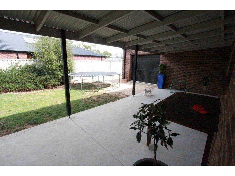 8 Clover Close, Strathfieldsaye VIC 3551