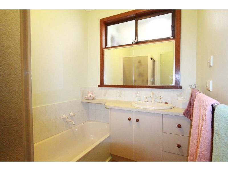 120 Olinda  Street, Quarry Hill VIC 3550