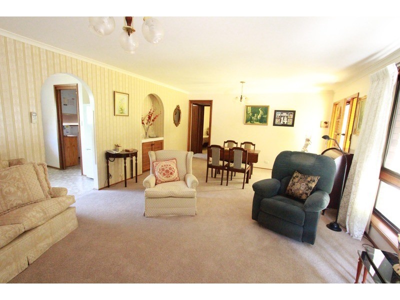 2/21 Steane Street, Kennington VIC 3550