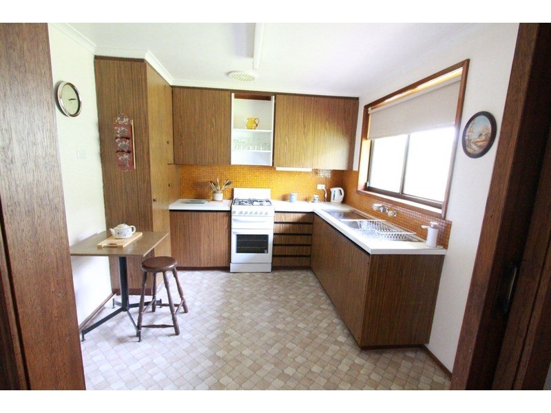 2/21 Steane Street, Kennington VIC 3550