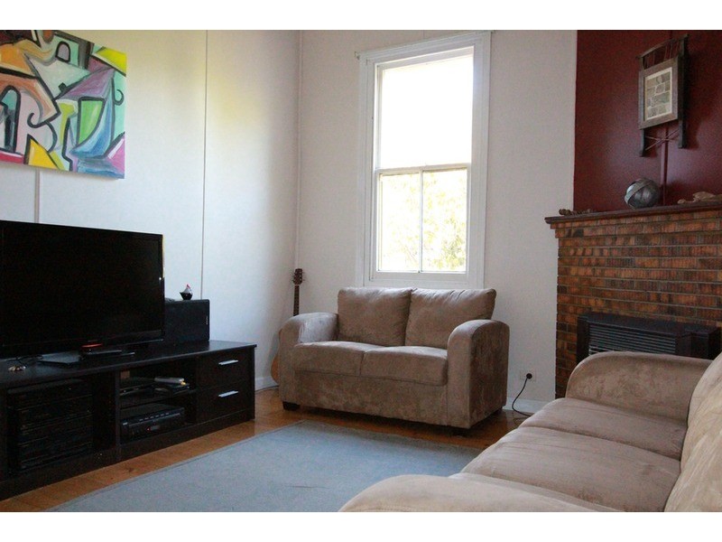 11 Eadie Street, Quarry Hill VIC 3550