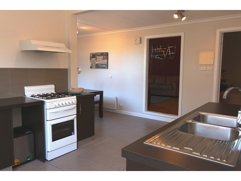 11 Eadie Street, Quarry Hill VIC 3550