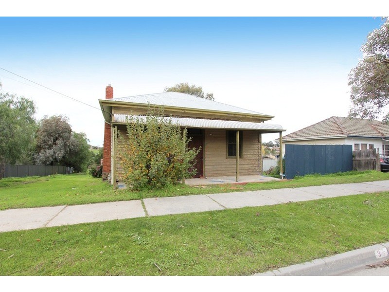 34 Victoria  Street, Ironbark VIC 3550