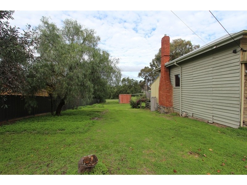 34 Victoria  Street, Ironbark VIC 3550
