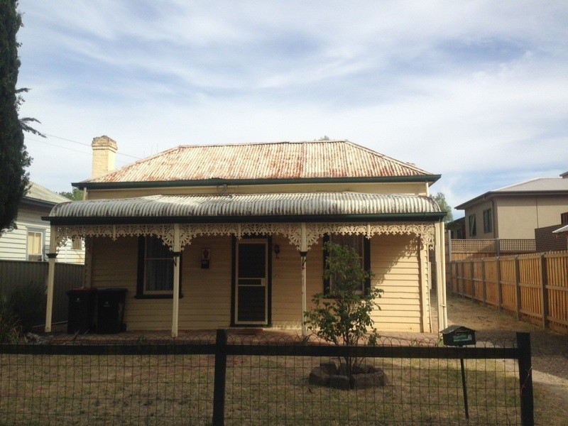 64 Hargreaves Street, Bendigo VIC 3550