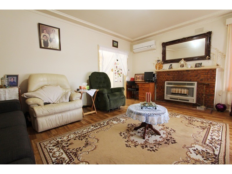 196 High  Street, Heathcote VIC 3523