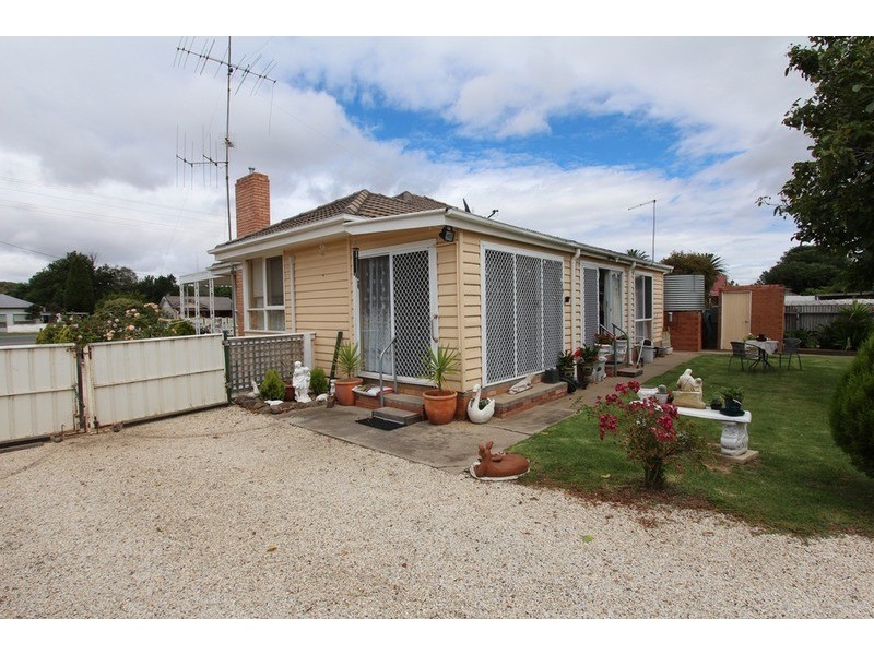 196 High  Street, Heathcote VIC 3523