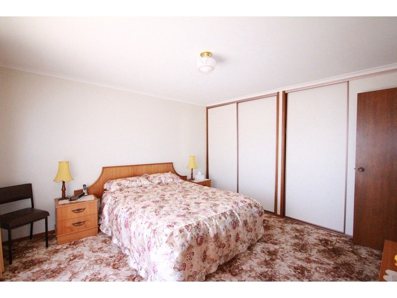 4 William Drive, Kangaroo Flat VIC 3555