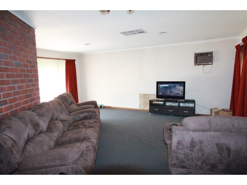 4 Timbarra Drive, Golden Square VIC 3555