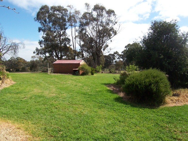 82 Durstons Road, Maiden Gully VIC 3551