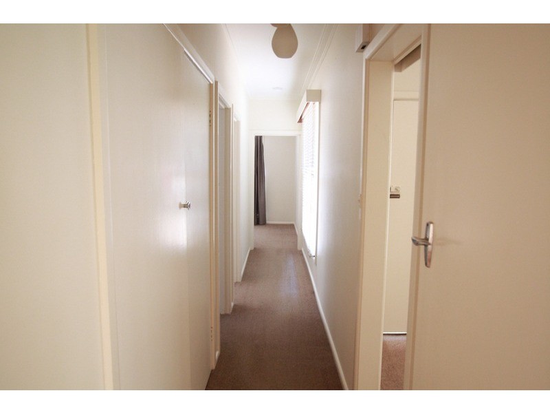 4 Bond  Street, Golden Square VIC 3555