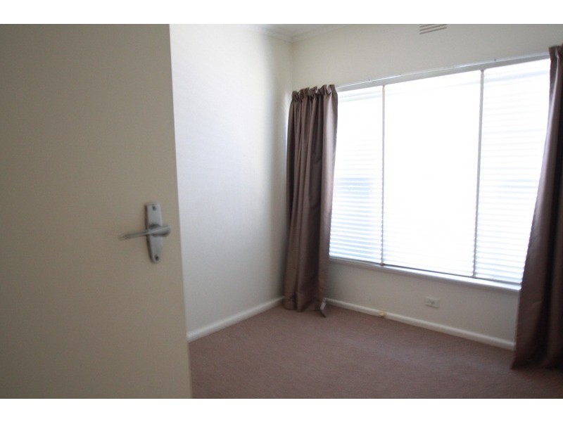 4 Bond  Street, Golden Square VIC 3555