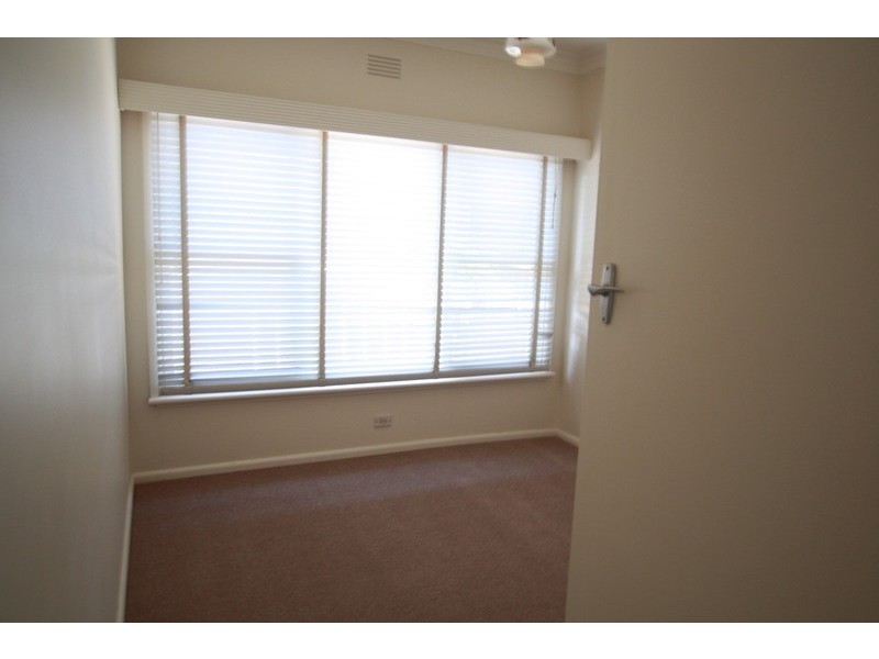 4 Bond  Street, Golden Square VIC 3555