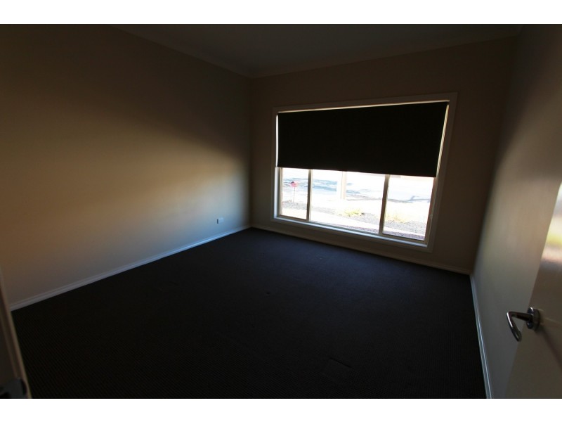 1/3 Kirkwood Road, Eaglehawk VIC 3556