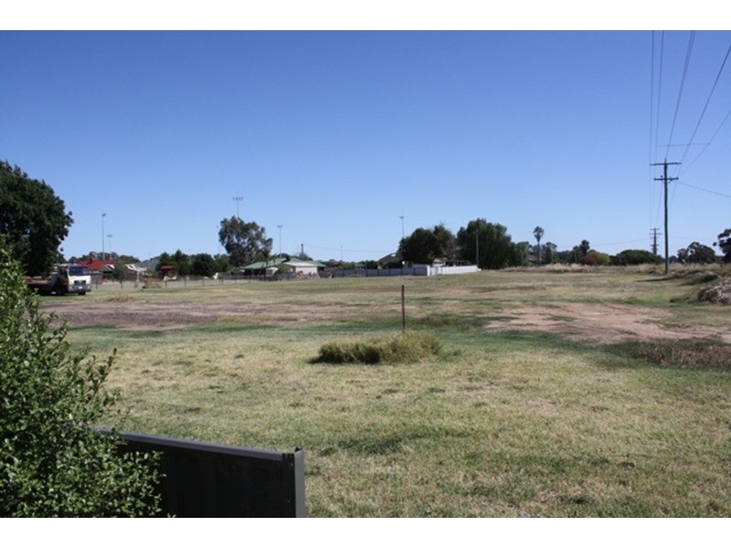 321 Midland Highway, Epsom VIC 3551
