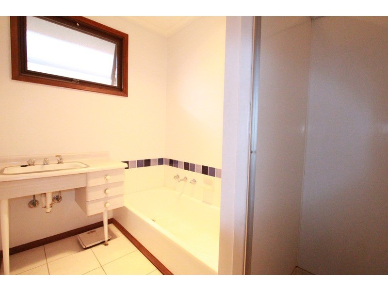 4/214 Arnold Street, North Bendigo VIC 3550