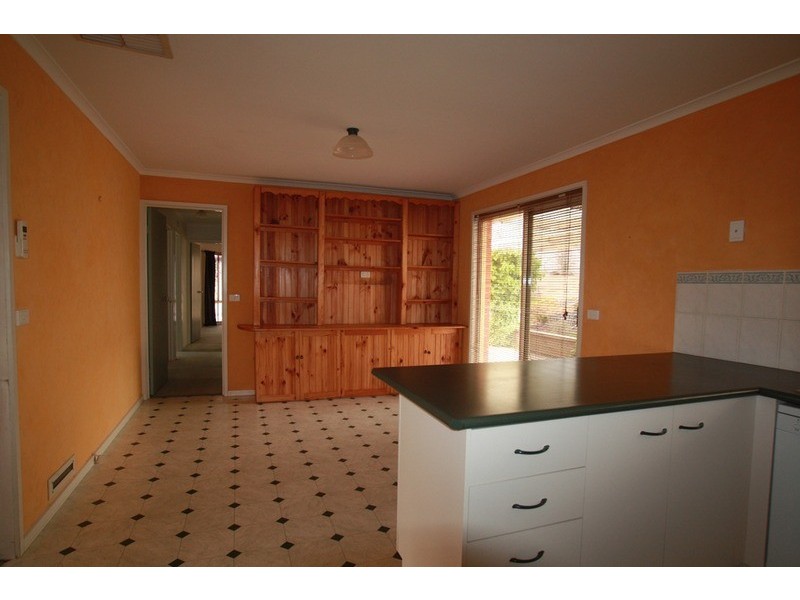 5 Liepoldt Rise, Golden Square VIC 3555