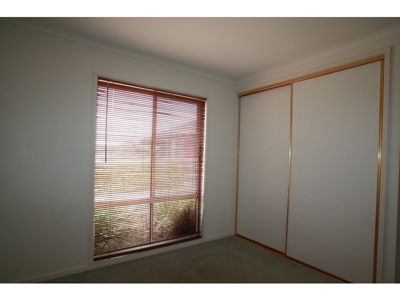 5 Liepoldt Rise, Golden Square VIC 3555