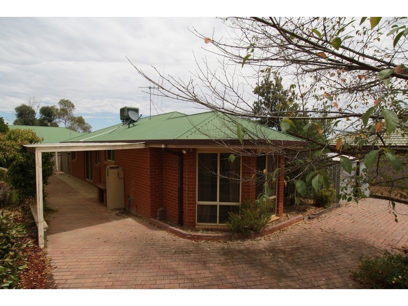 5 Liepoldt Rise, Golden Square VIC 3555