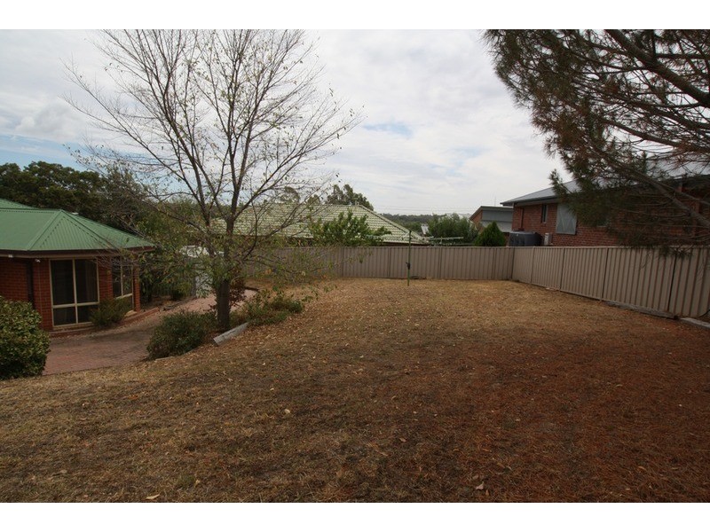 5 Liepoldt Rise, Golden Square VIC 3555