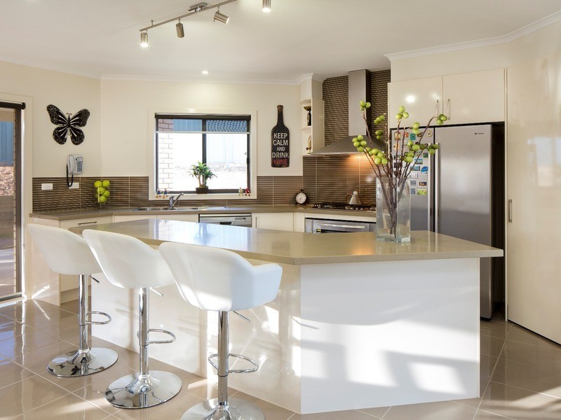 34 Janelle Drive, Maiden Gully VIC 3551