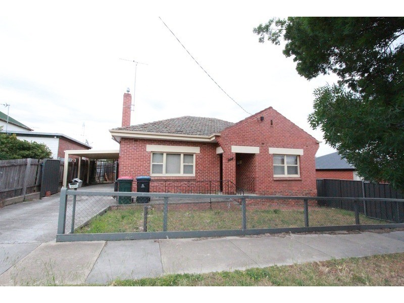 206 Neale Street, Flora Hill VIC 3550