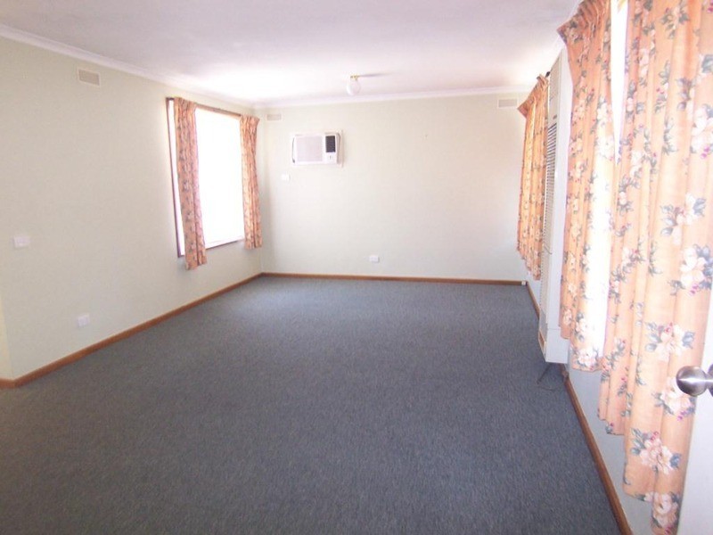 1/11 Cogo Court, Golden Square VIC 3555