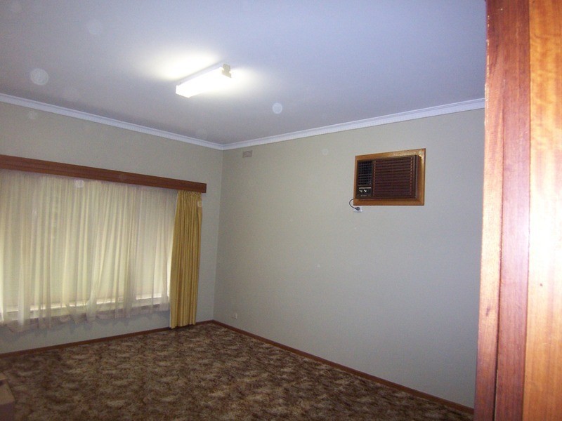 63 Putnam Avenue, Strathdale VIC 3550