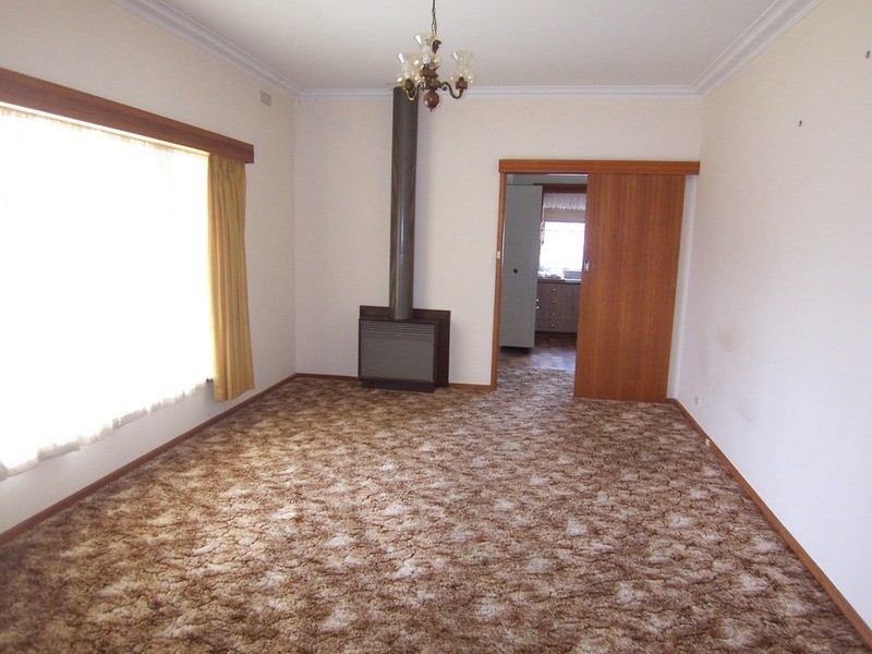 63 Putnam Avenue, Strathdale VIC 3550