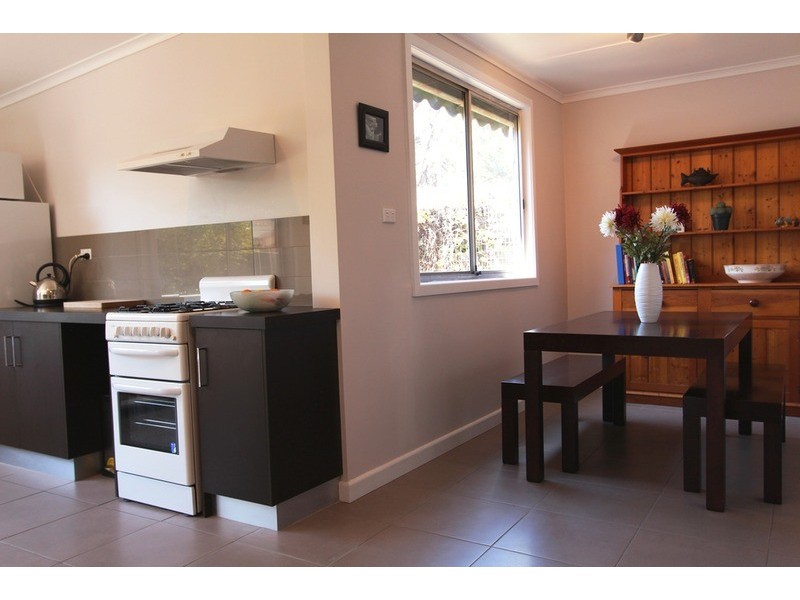 11 Eadie Street, Quarry Hill VIC 3550