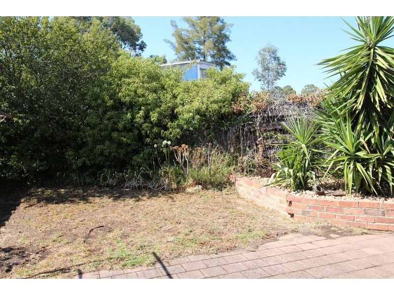 11 Eadie Street, Quarry Hill VIC 3550