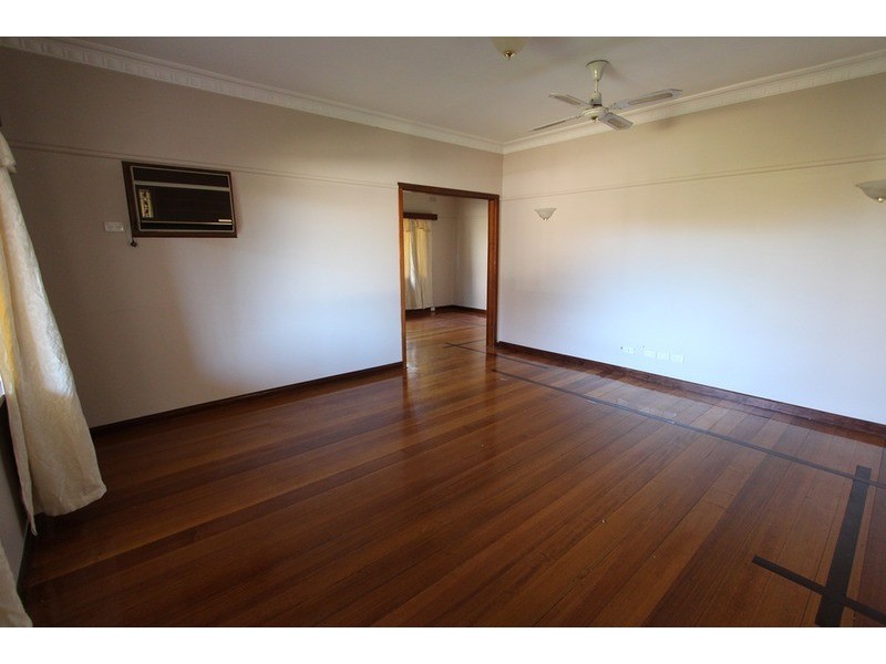 39 Neil Street, Kangaroo Flat VIC 3555