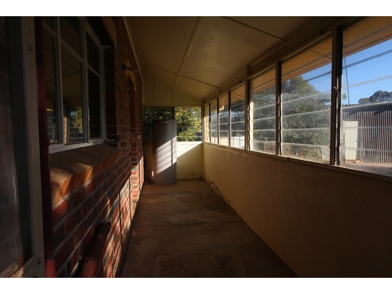 39 Neil Street, Kangaroo Flat VIC 3555