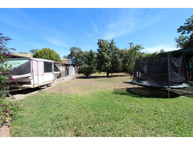 39 Neil Street, Kangaroo Flat VIC 3555