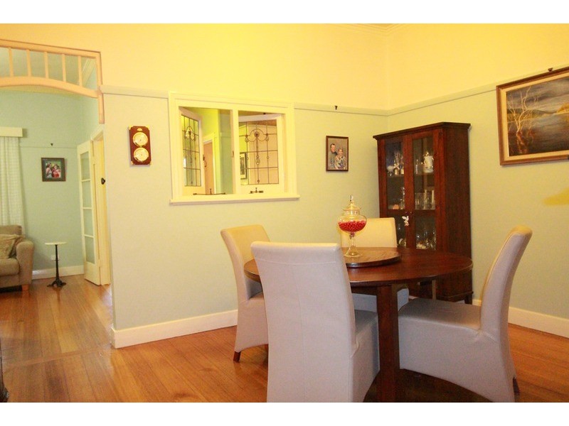 2 Dungey Avenue, Flora Hill VIC 3550