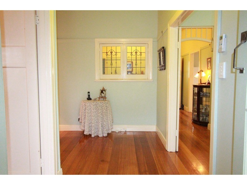 2 Dungey Avenue, Flora Hill VIC 3550