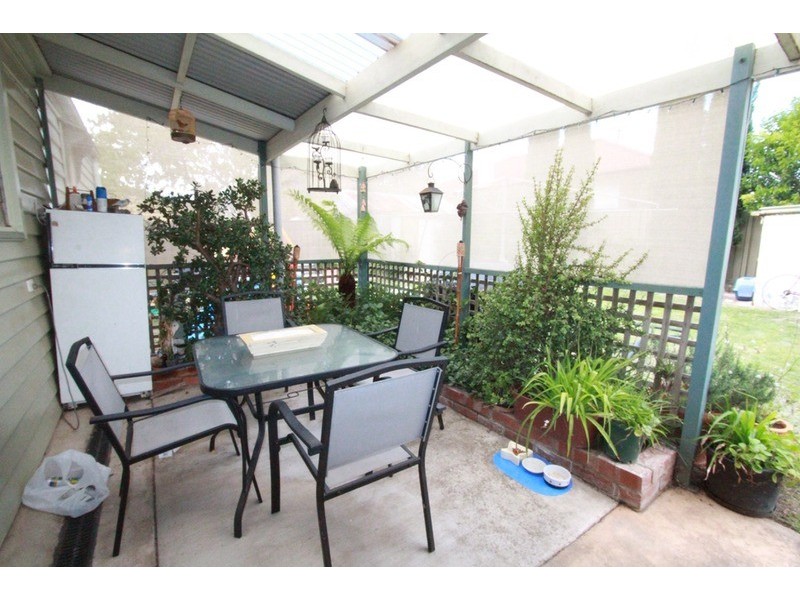 2 Dungey Avenue, Flora Hill VIC 3550