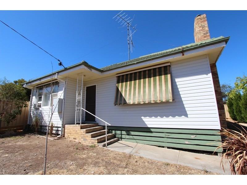 2 Friswell Avenue, Flora Hill VIC 3550