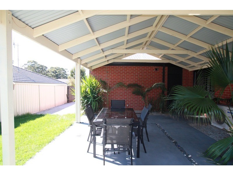 14 Falcon Drive, California Gully VIC 3556