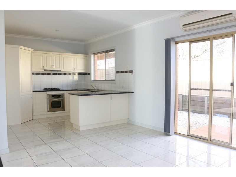 9/6 Fox Street, East Bendigo VIC 3550