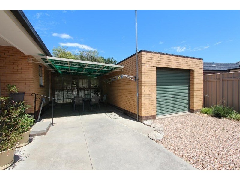 222 High Street, Kangaroo Flat VIC 3555