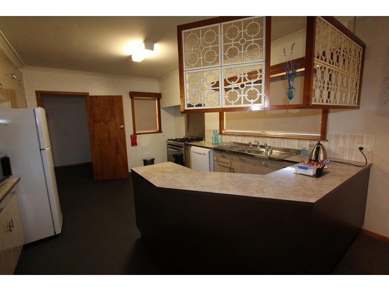 222 High Street, Kangaroo Flat VIC 3555