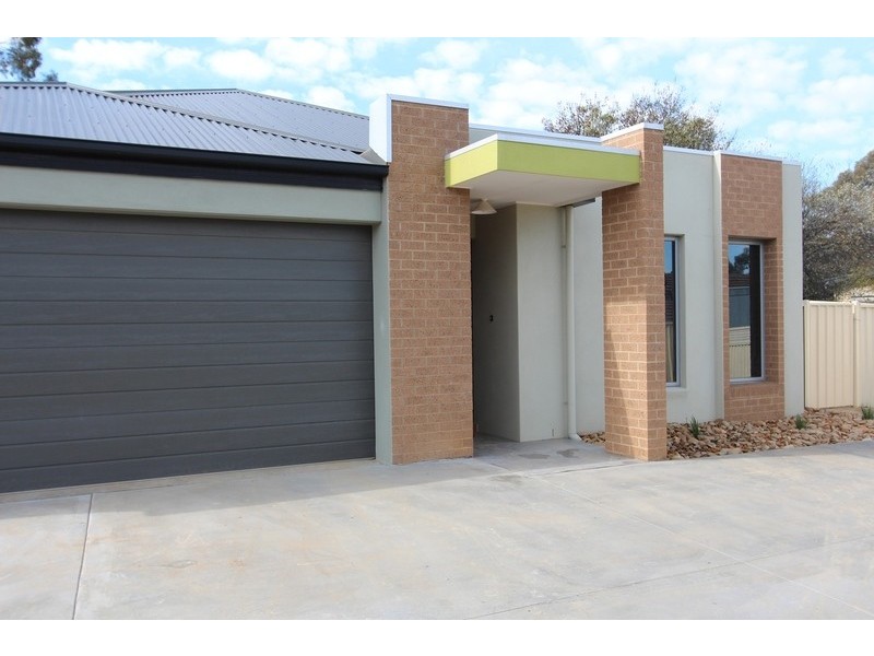 61B Belle Vue Road, Golden Square VIC 3555
