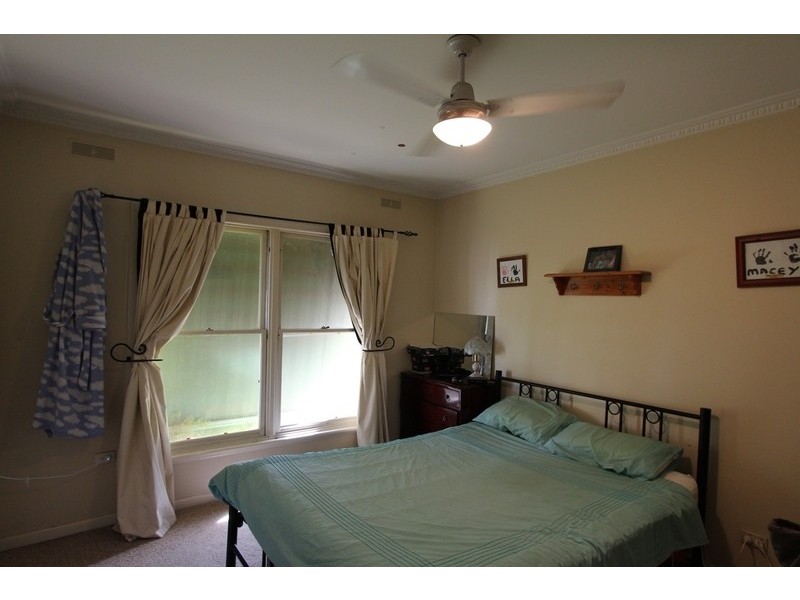 58 Simpsons Road, Eaglehawk VIC 3556